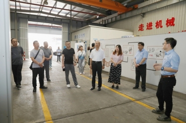 實(shí)地觀摩促交流 技能賦能助發(fā)展 | 山東省淄博市淄川區(qū)總工會(huì)黨組成員、副主席馮進(jìn)明一行蒞臨景興紙業(yè)調(diào)研交流